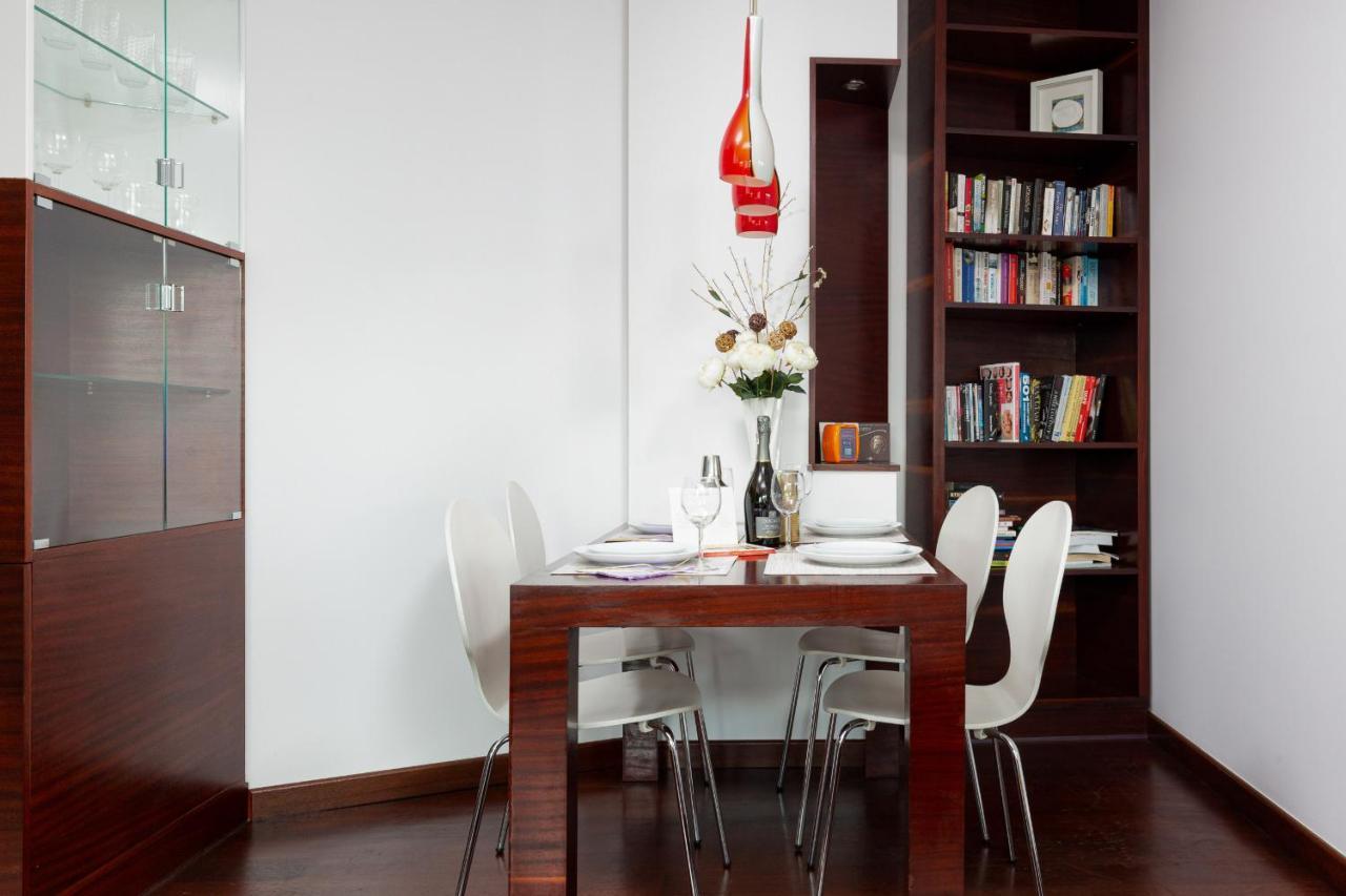 ורשה Spacious Suite With A Hammock And Terrace By Renters Prestige מראה חיצוני תמונה